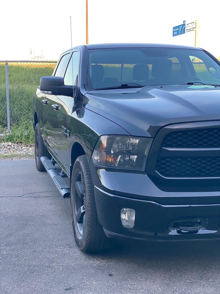 2018 RAM 1500 BIG HORN HEMI 4*4 Crew Cab 6’4” Box Photo