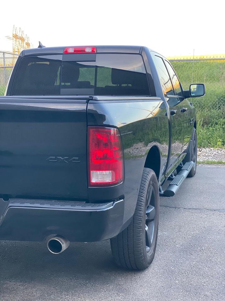 2018 RAM 1500 BIG HORN HEMI 4*4 Crew Cab 6’4” Box Photo