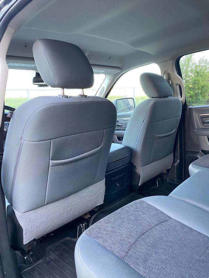 2018 RAM 1500 BIG HORN HEMI 4*4 Crew Cab 6’4” Box Photo