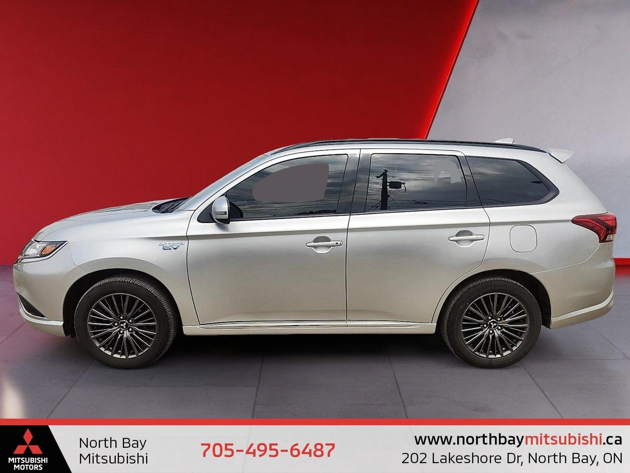2022 Mitsubishi Outlander PHEV BLACK EDITION Photo