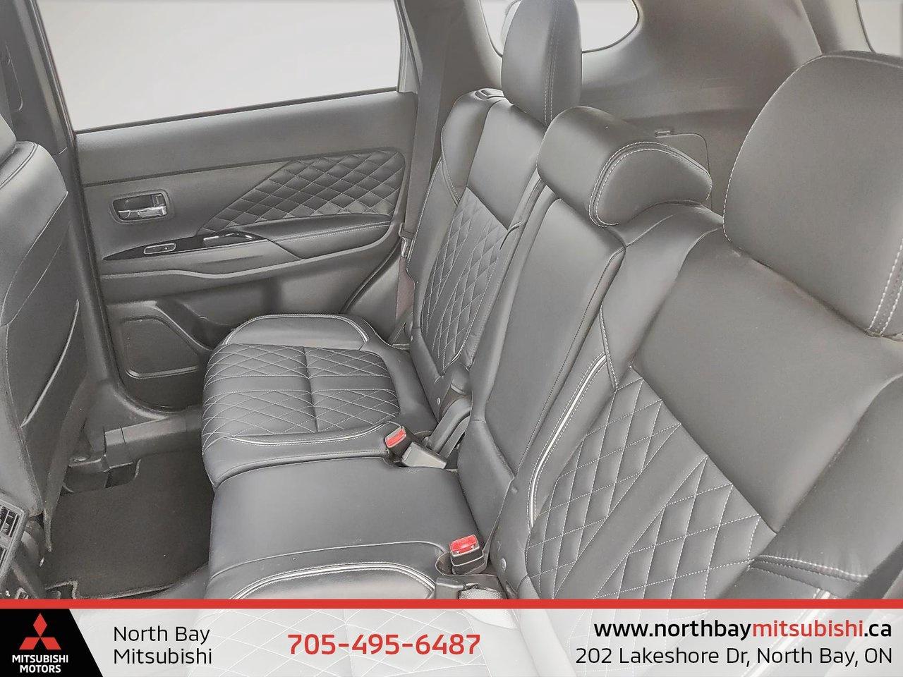2022 Mitsubishi Outlander PHEV BLACK EDITION Photo