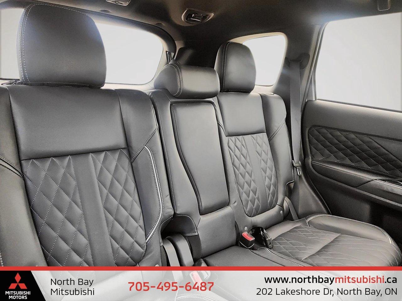 2022 Mitsubishi Outlander PHEV BLACK EDITION Photo
