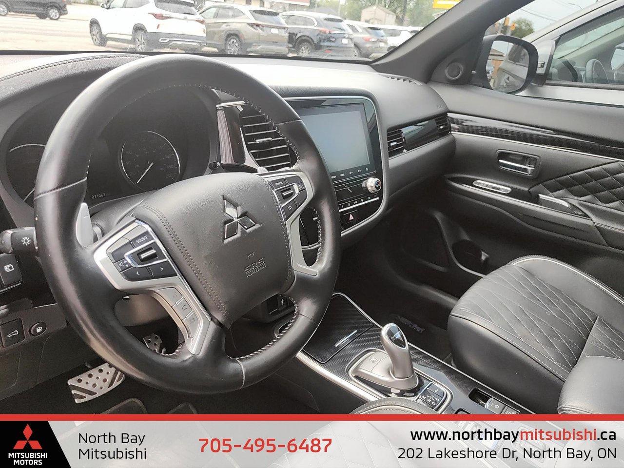 2022 Mitsubishi Outlander PHEV BLACK EDITION Photo