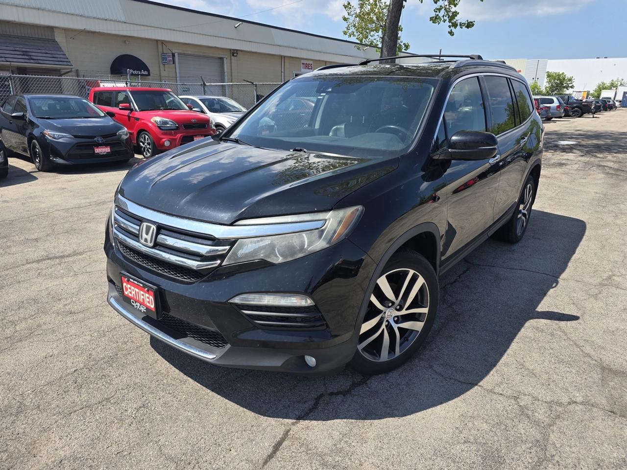 2017 Honda Pilot Touring Photo0