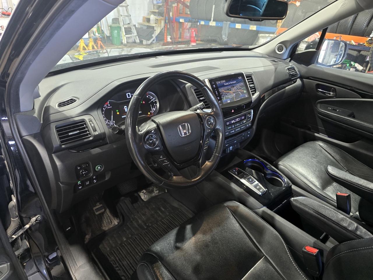 2017 Honda Pilot Touring Photo