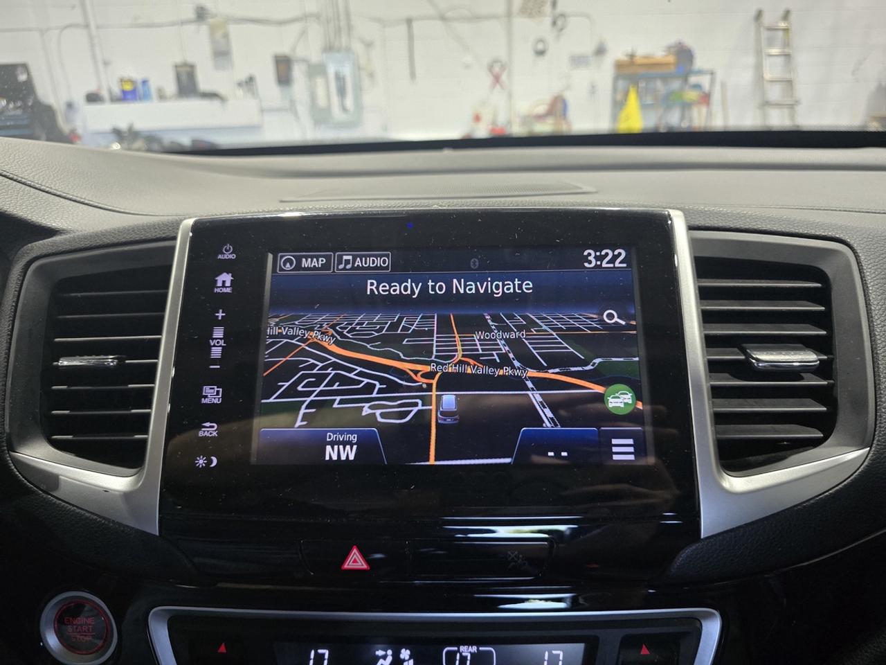 2017 Honda Pilot Touring Photo