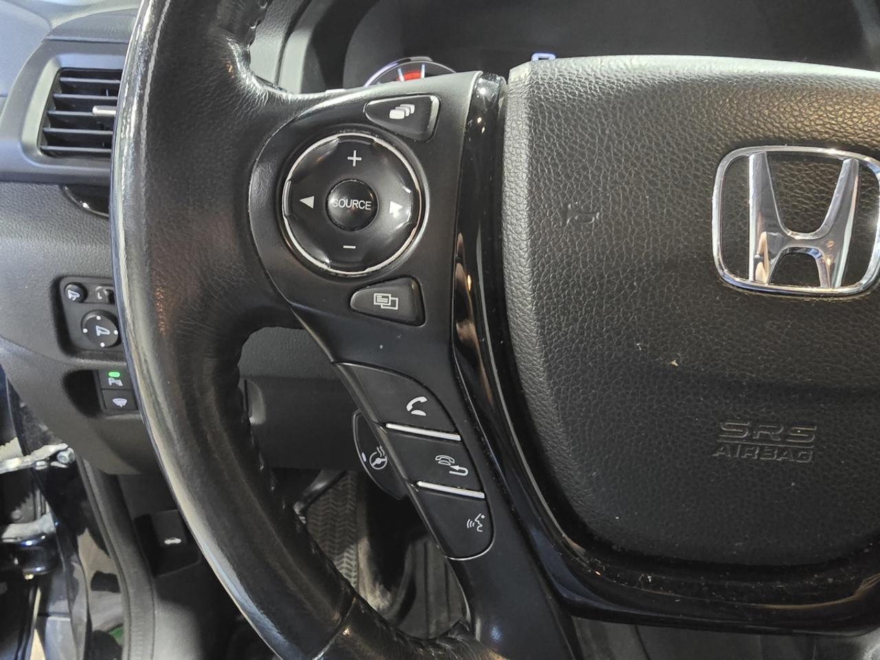 2017 Honda Pilot Touring Photo