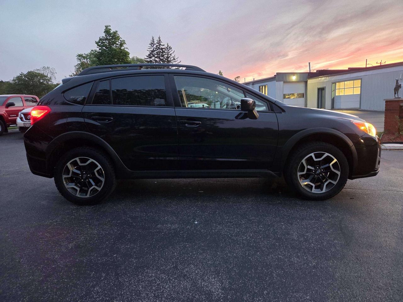 2016 Subaru Crosstrek 2.0i Touring Pkg Photo