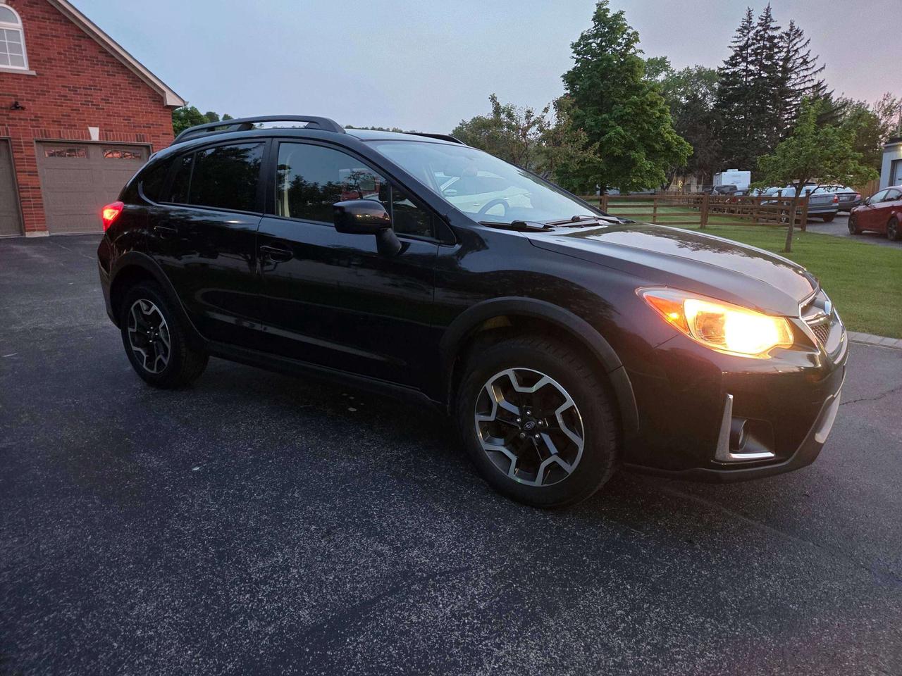 2016 Subaru Crosstrek 2.0i Touring Pkg Photo