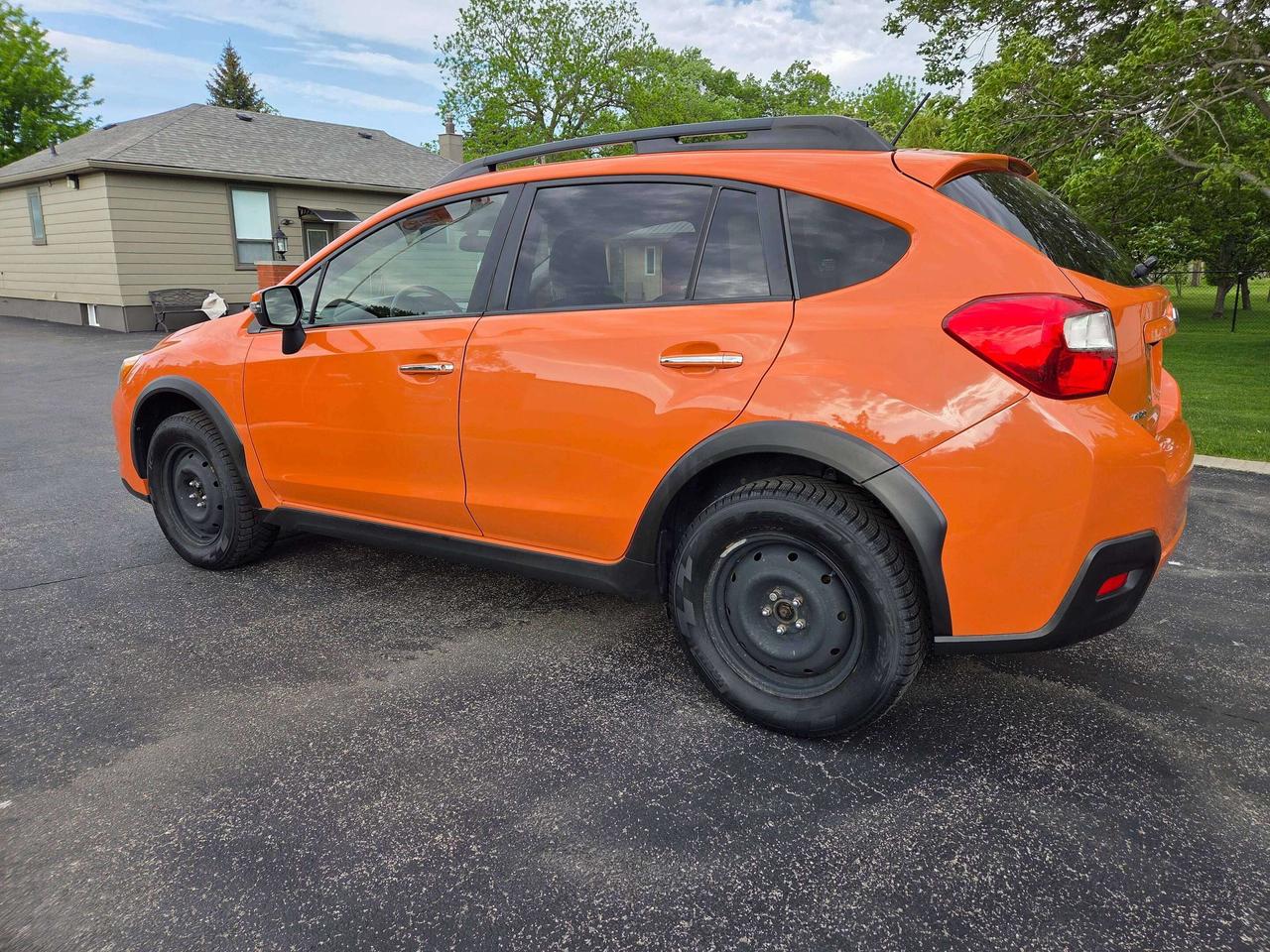 2015 Subaru XV Crosstrek 2.0i Limited/Tech Pkg Photo