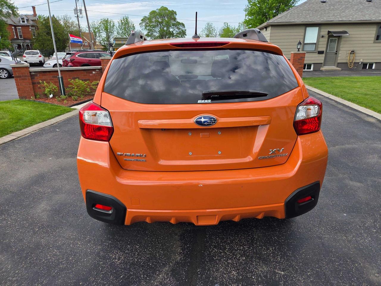 2015 Subaru XV Crosstrek 2.0i Limited/Tech Pkg Photo