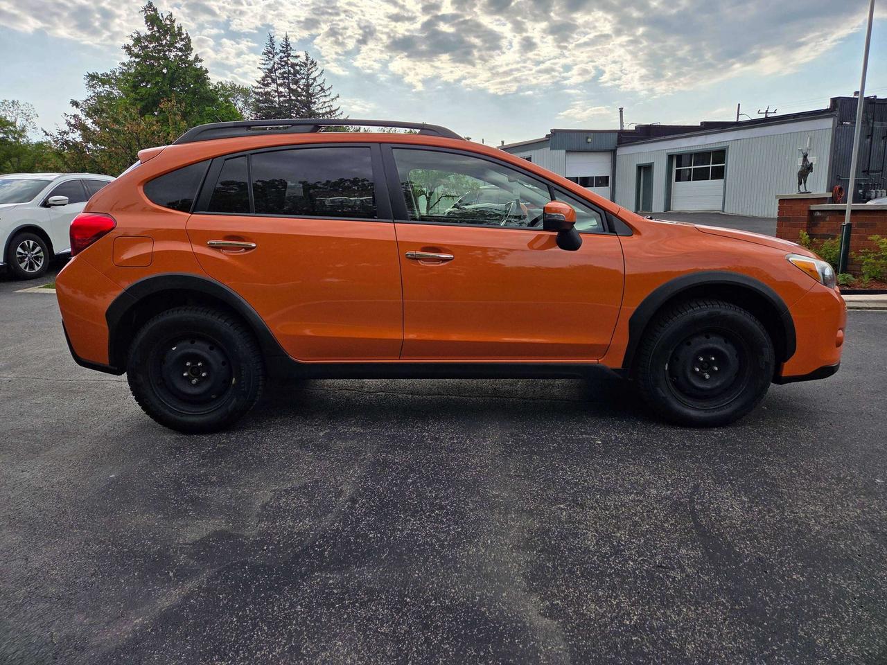 2015 Subaru XV Crosstrek 2.0i Limited/Tech Pkg Photo