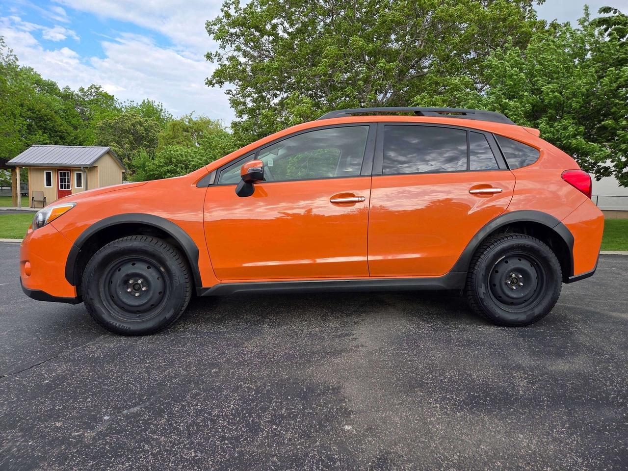 2015 Subaru XV Crosstrek 2.0i Limited/Tech Pkg Photo