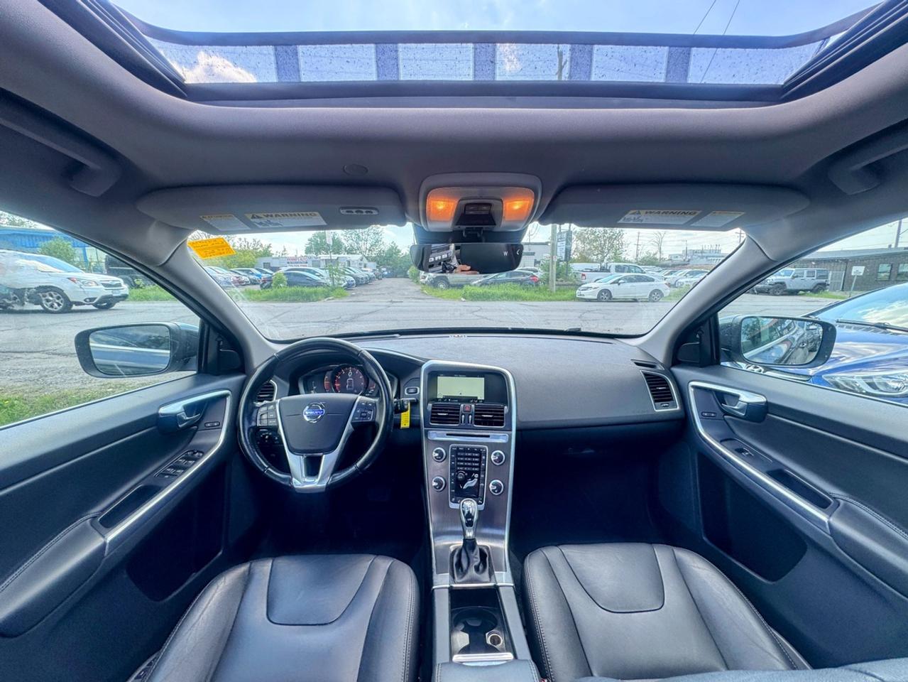 2016 Volvo XC60 Premier Photo