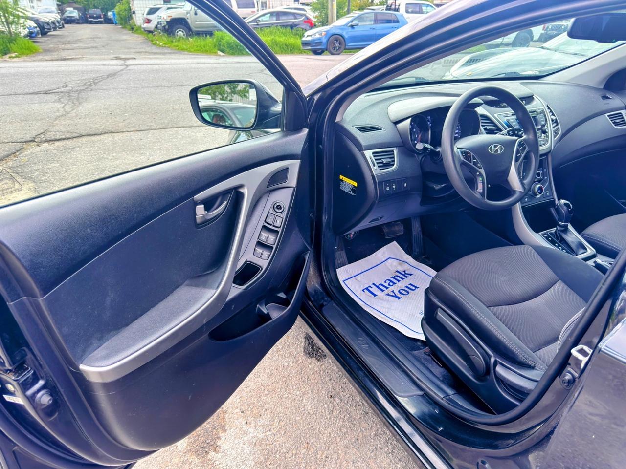 2016 Hyundai Elantra Limited Photo