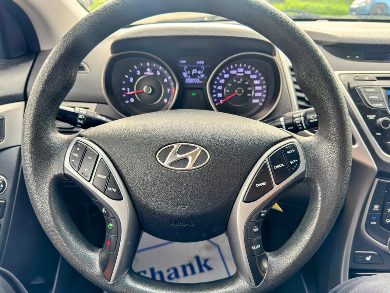 2016 Hyundai Elantra Limited Photo