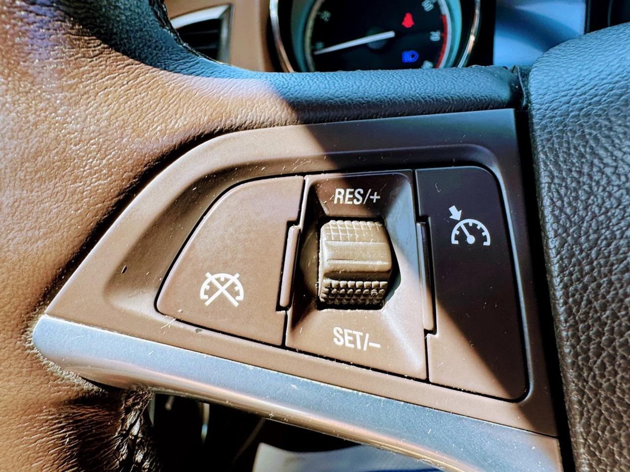 2012 Buick Verano Leather Photo