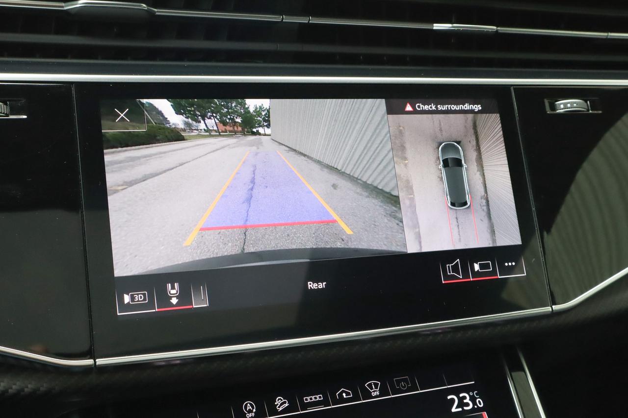 2021 Audi RS Q8  Photo
