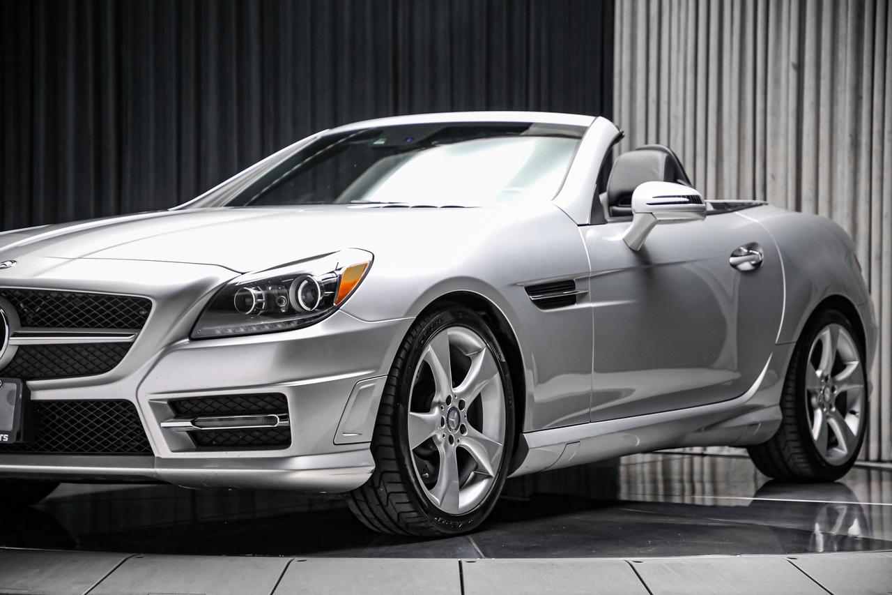 2015 Mercedes-Benz SLK-Class SLK 250 ROADSTER PREMIUMPKG NAV HANDLINGPKG 18INCH Photo