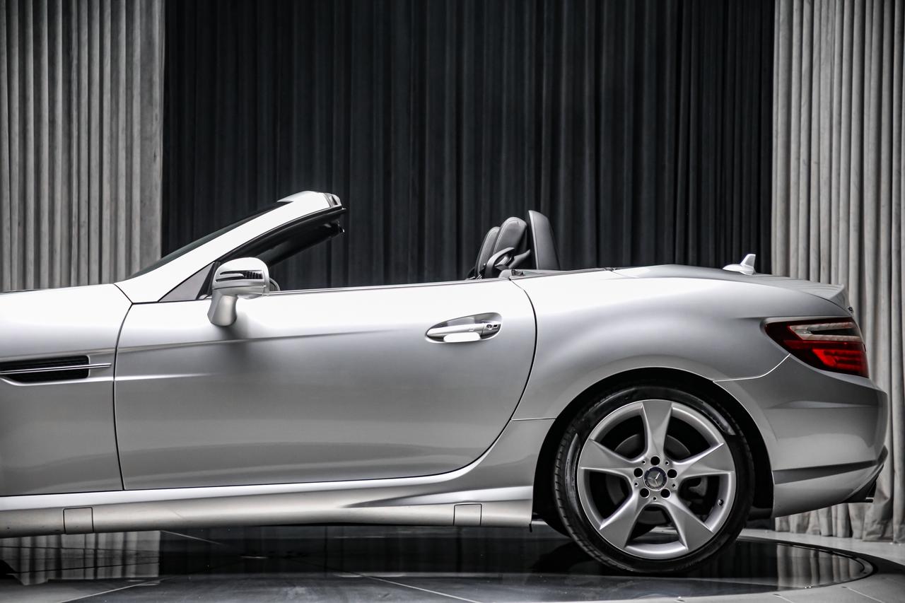 2015 Mercedes-Benz SLK-Class SLK 250 ROADSTER PREMIUMPKG NAV HANDLINGPKG 18INCH Photo