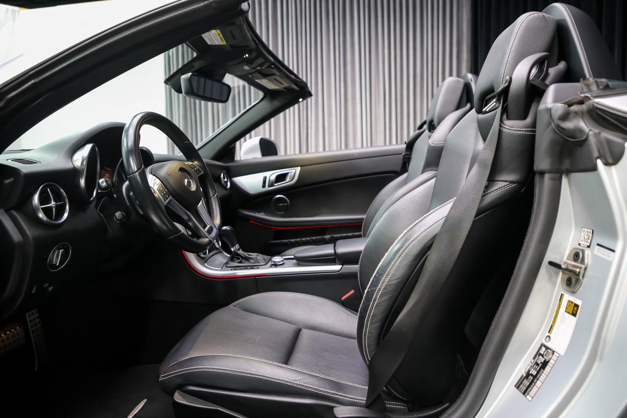 2015 Mercedes-Benz SLK-Class SLK 250 ROADSTER PREMIUMPKG NAV HANDLINGPKG 18INCH Photo