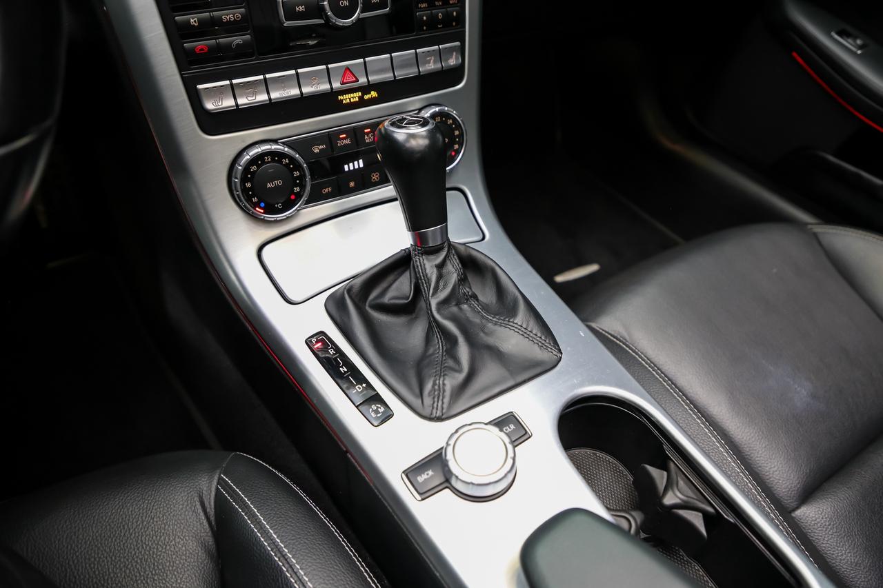 2015 Mercedes-Benz SLK-Class SLK 250 ROADSTER PREMIUMPKG NAV HANDLINGPKG 18INCH Photo