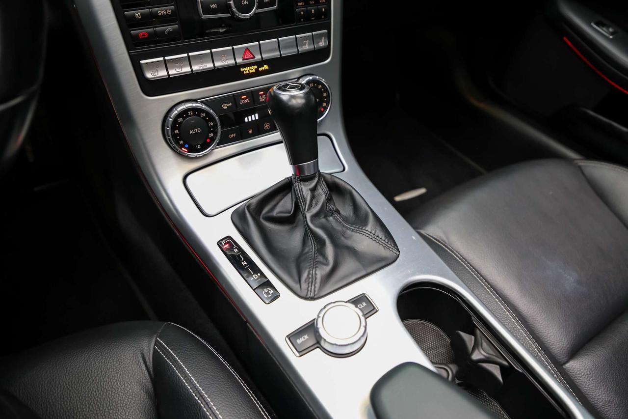 2015 Mercedes-Benz SLK SLK 250 ROADSTER PREMIUMPKG NAV HANDLINGPKG 18INCH Photo