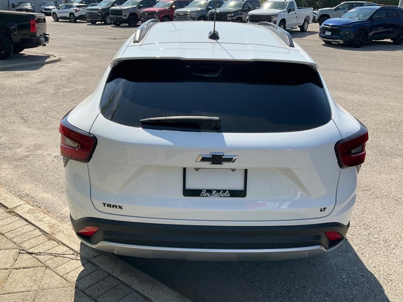 2024 Chevrolet Trax LT Photo