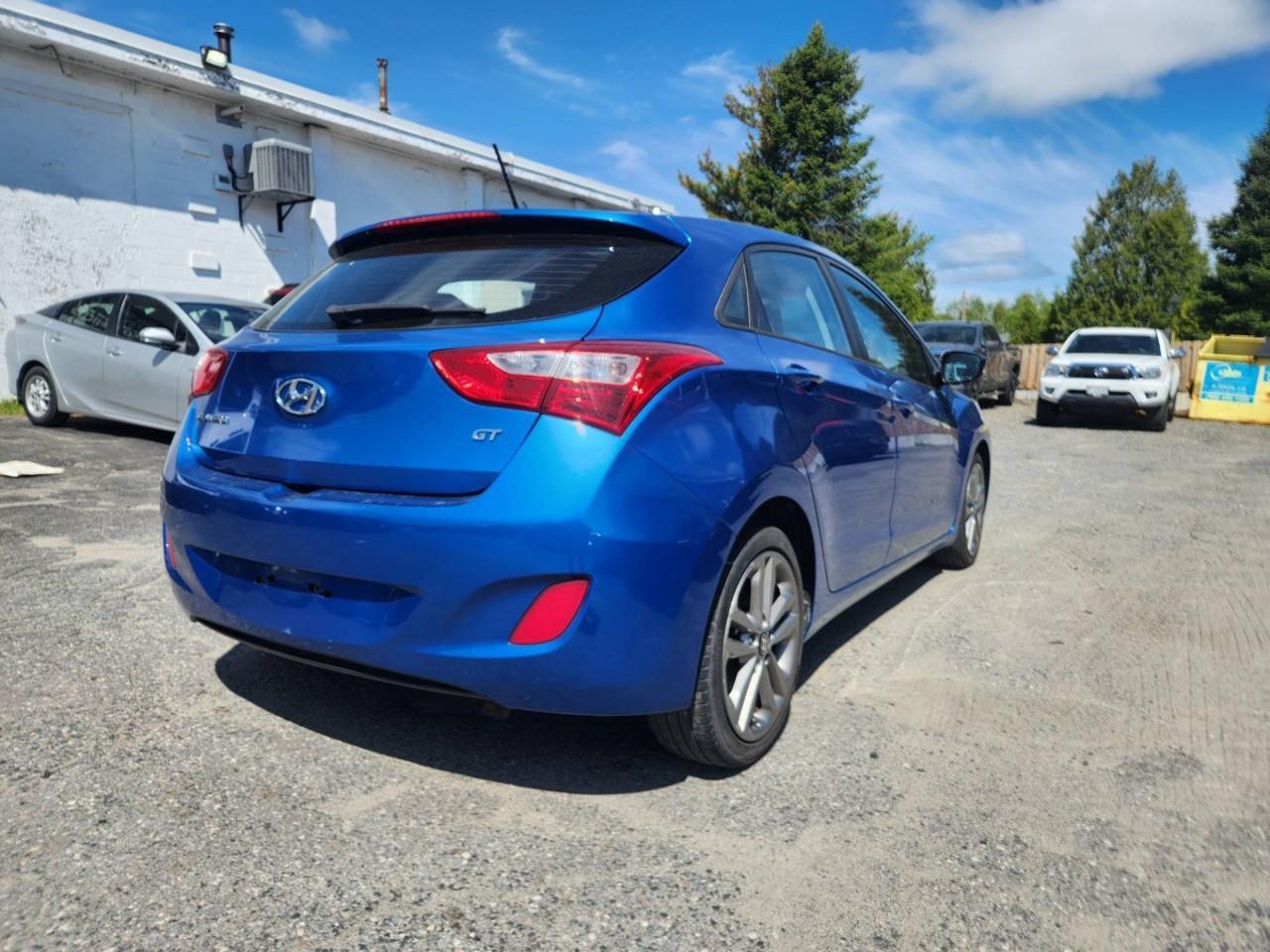 2017 Hyundai Elantra GT GLS Tech (A6) 4dr Hatchback Photo