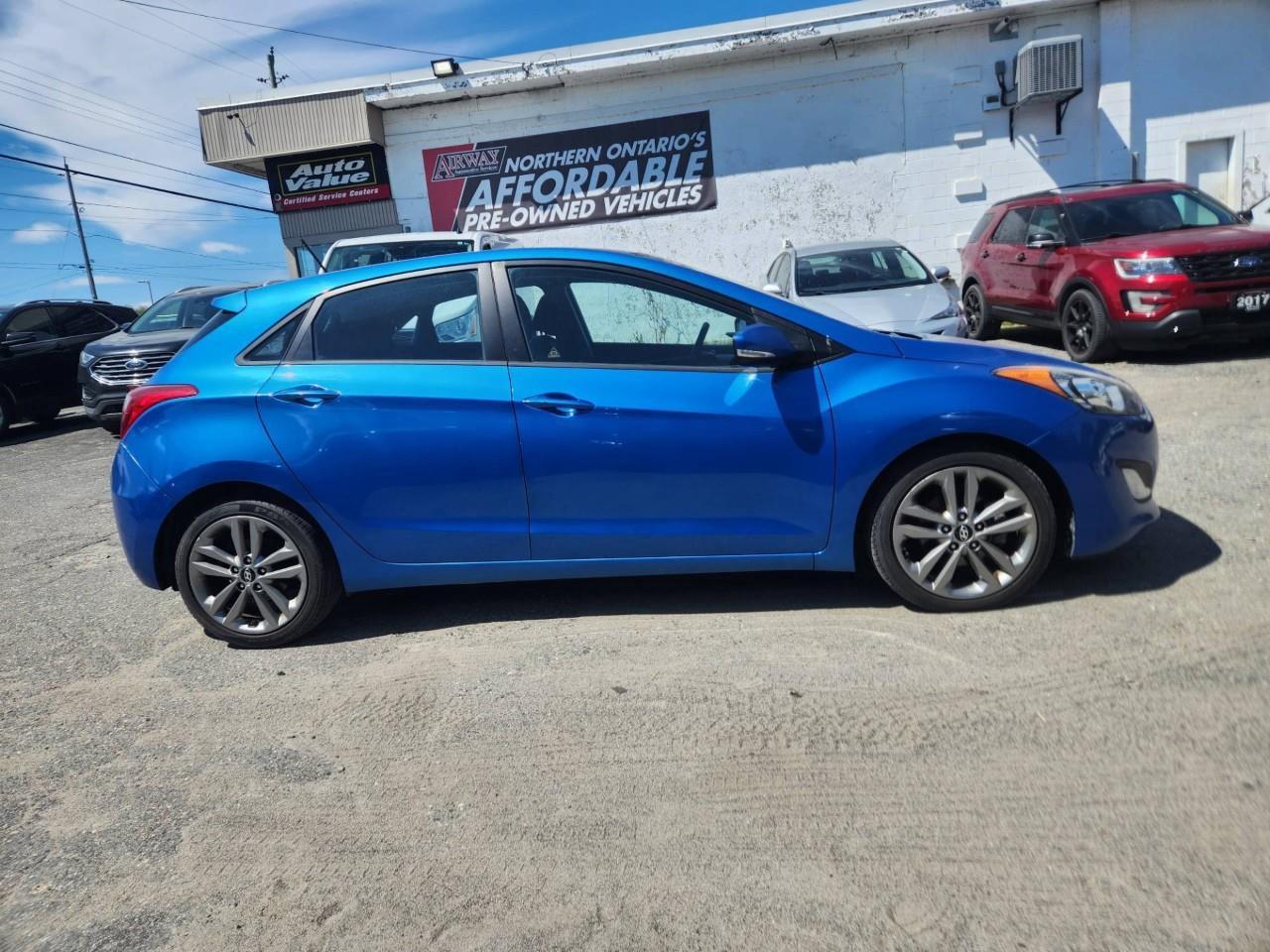 2017 Hyundai Elantra GT GLS Tech (A6) 4dr Hatchback Photo