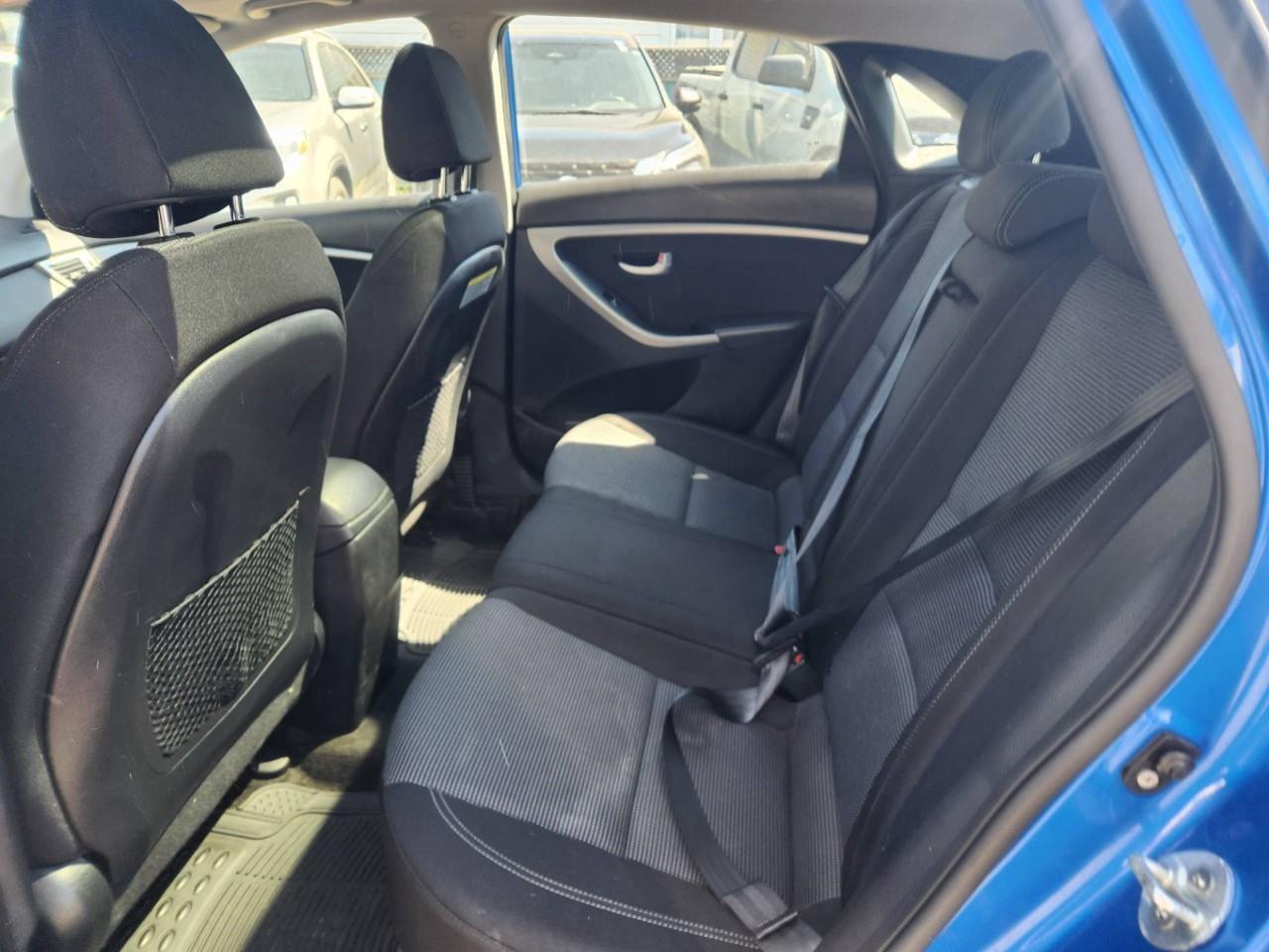 2017 Hyundai Elantra GT GLS Tech (A6) 4dr Hatchback Photo