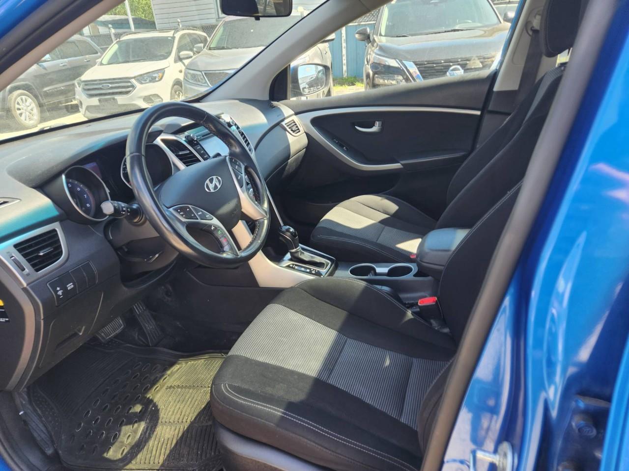 2017 Hyundai Elantra GT GLS Tech (A6) 4dr Hatchback Photo