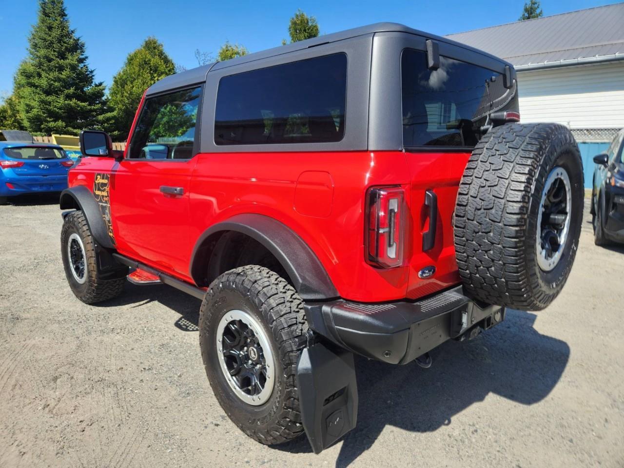 2023 Ford Bronco Badlands 2dr 4x4 Photo4