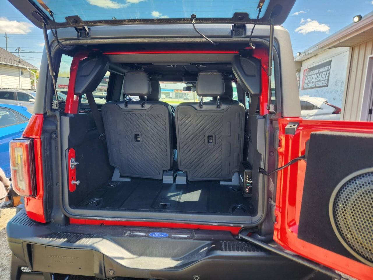 2023 Ford Bronco Badlands 2dr 4x4 Photo