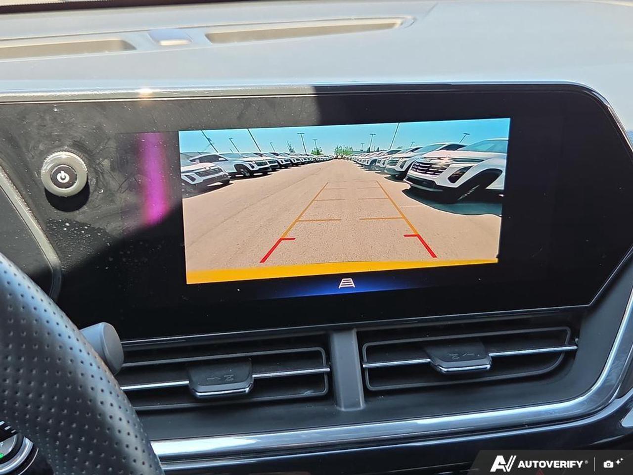 2024 Chevrolet Trax 2RS   NO CLAIMS   SUNROOF   APPLE CARPLAY Photo