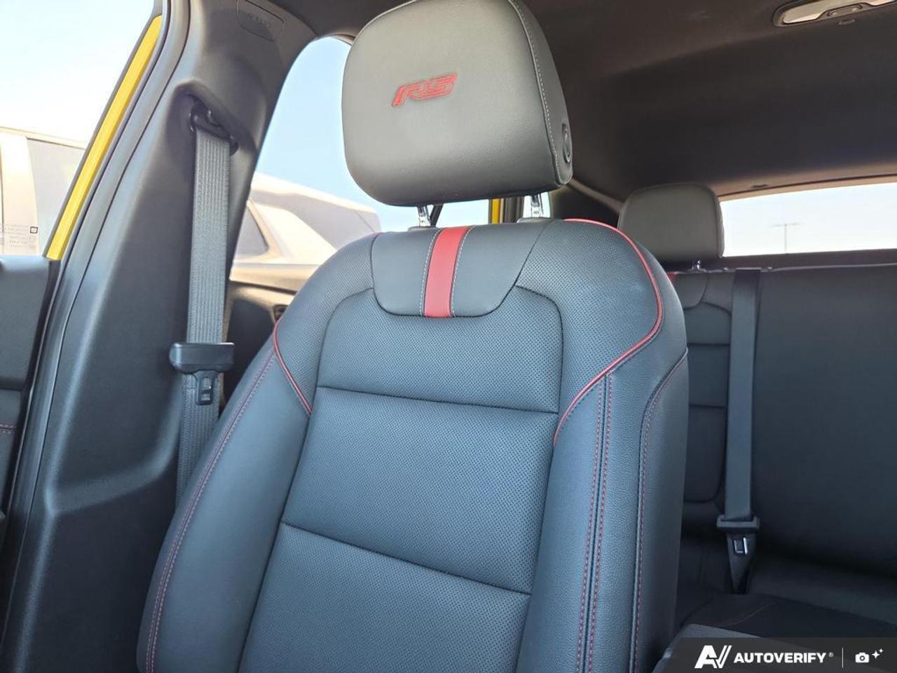 2024 Chevrolet Trax 2RS   NO CLAIMS   SUNROOF   APPLE CARPLAY Photo