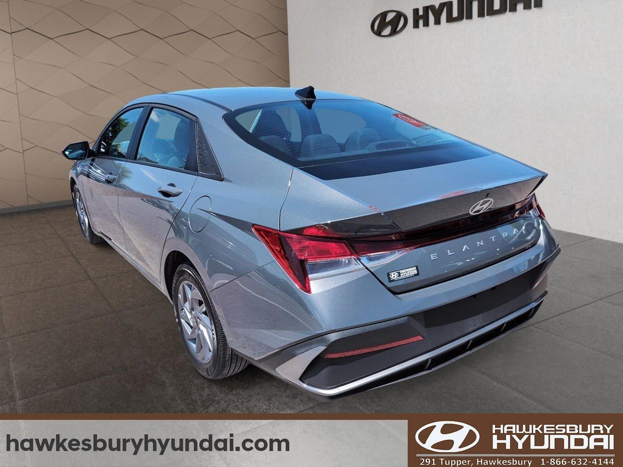 2025 Hyundai Elantra Preferred Photo
