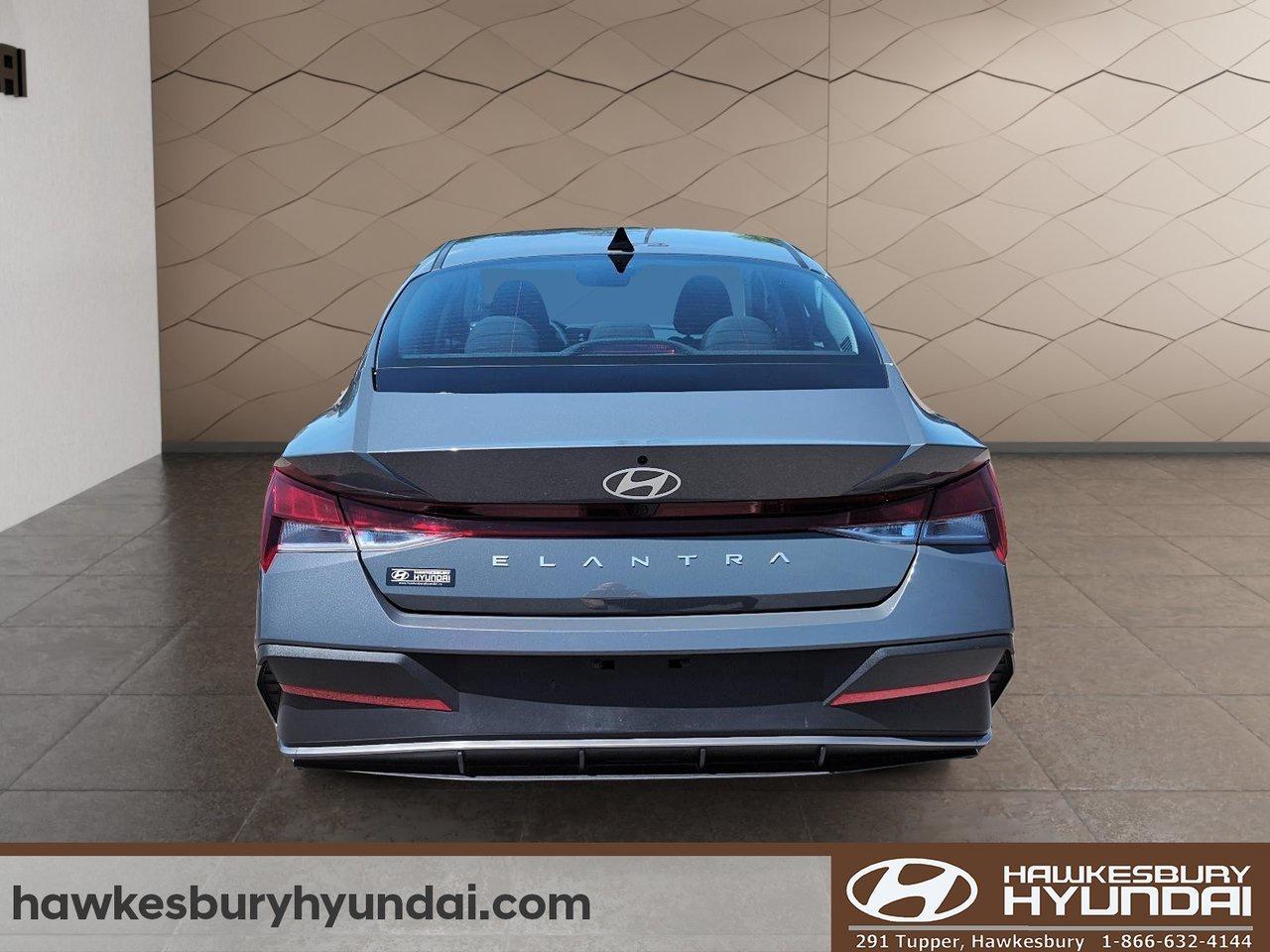2025 Hyundai Elantra Preferred Photo