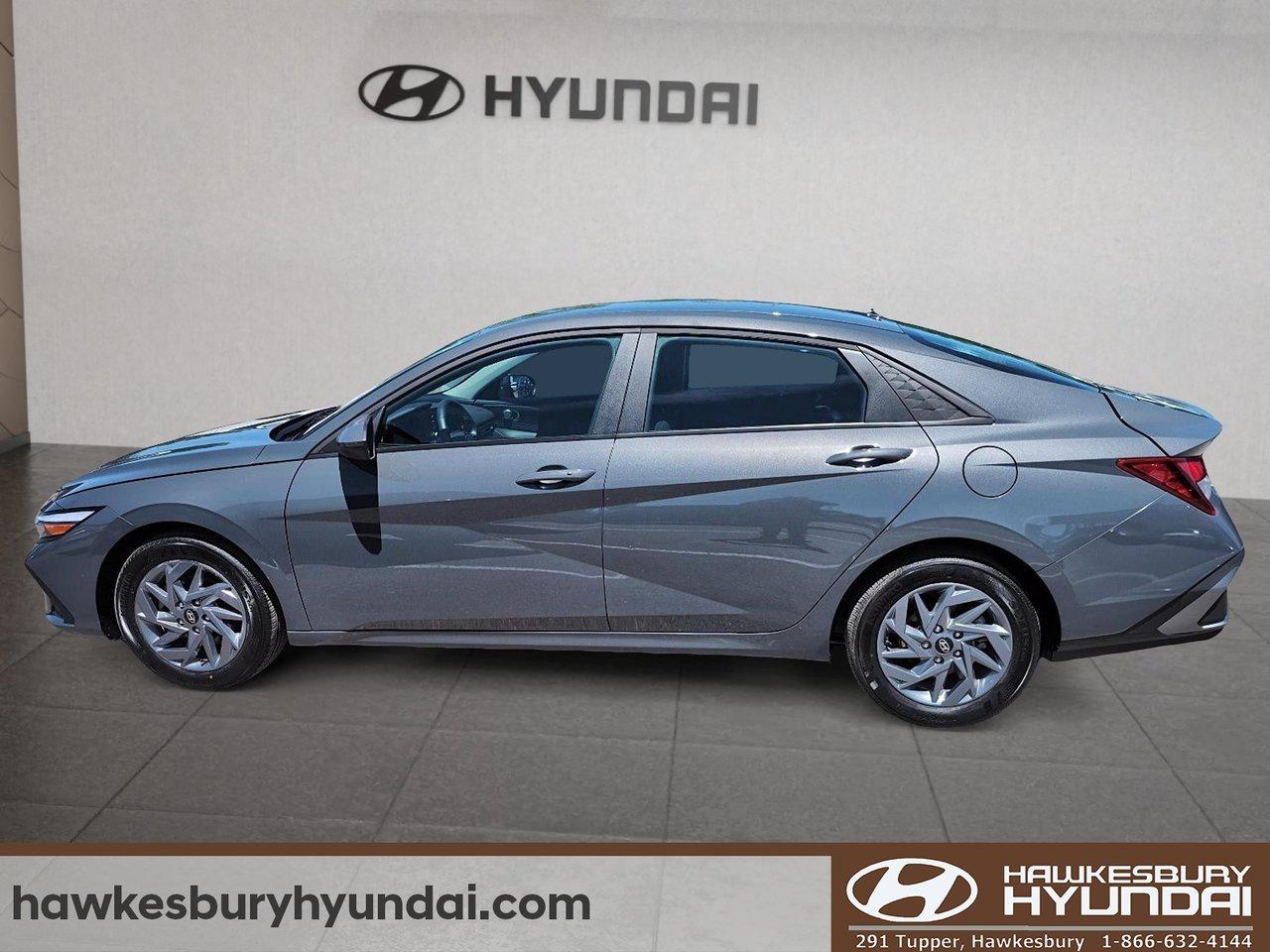 2025 Hyundai Elantra Preferred Photo