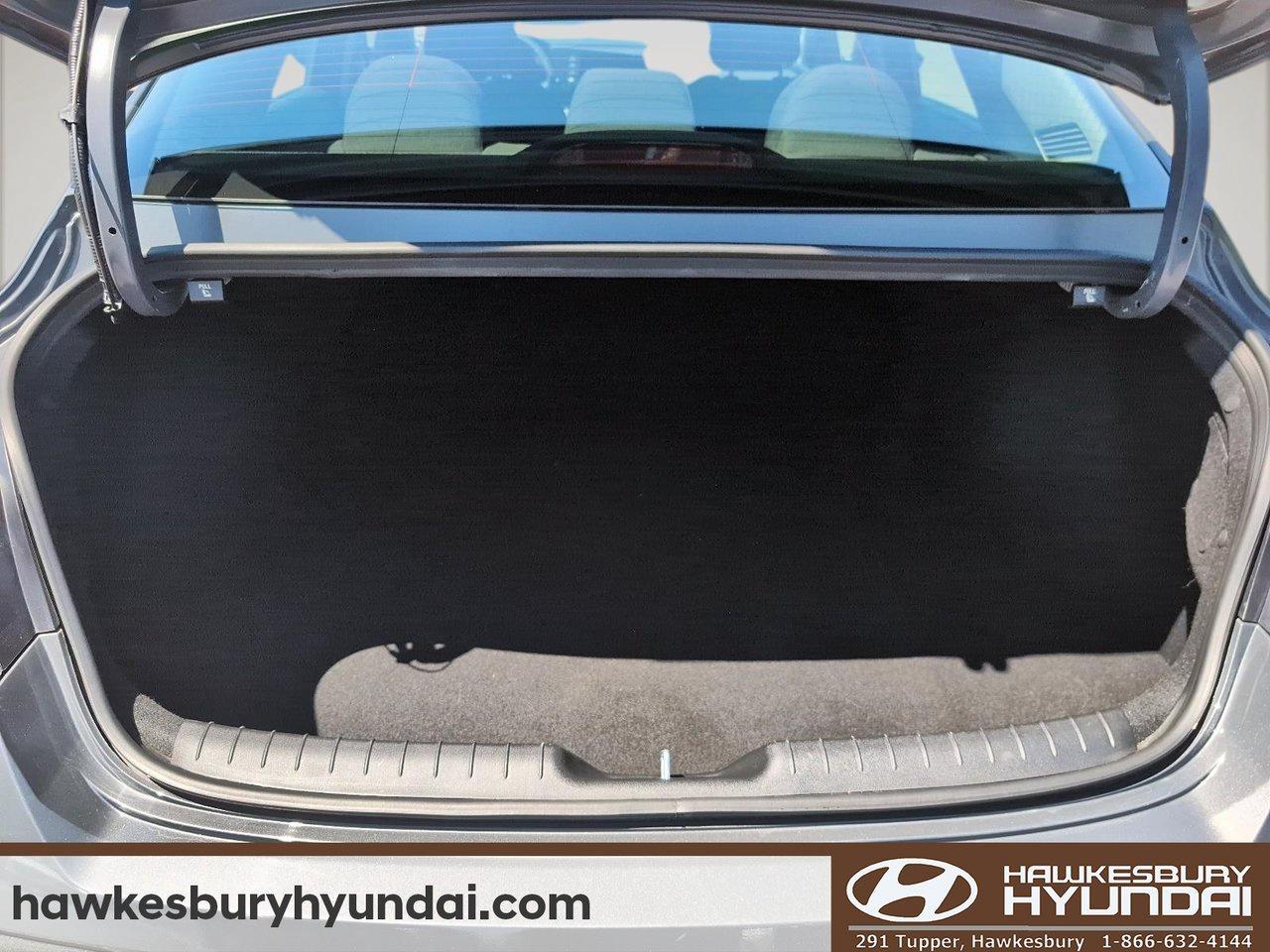 2025 Hyundai Elantra Preferred Photo