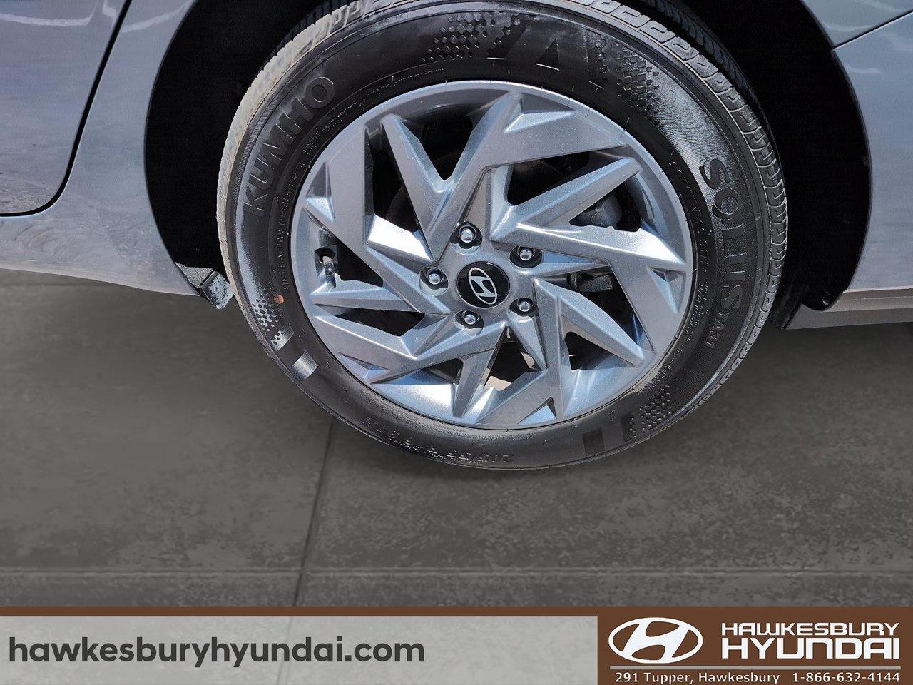 2025 Hyundai Elantra Preferred Photo