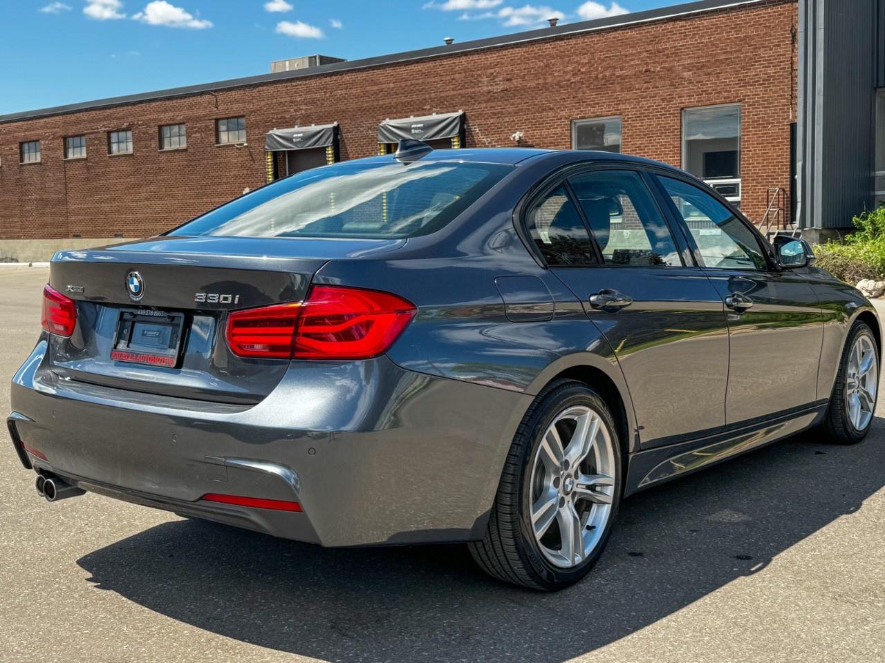 2018 BMW 3 Series 330i xDrive Sedan Photo