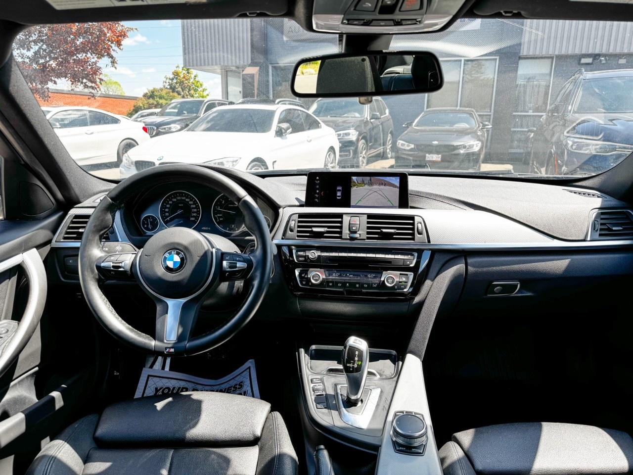 2018 BMW 3 Series 330i xDrive Sedan Photo