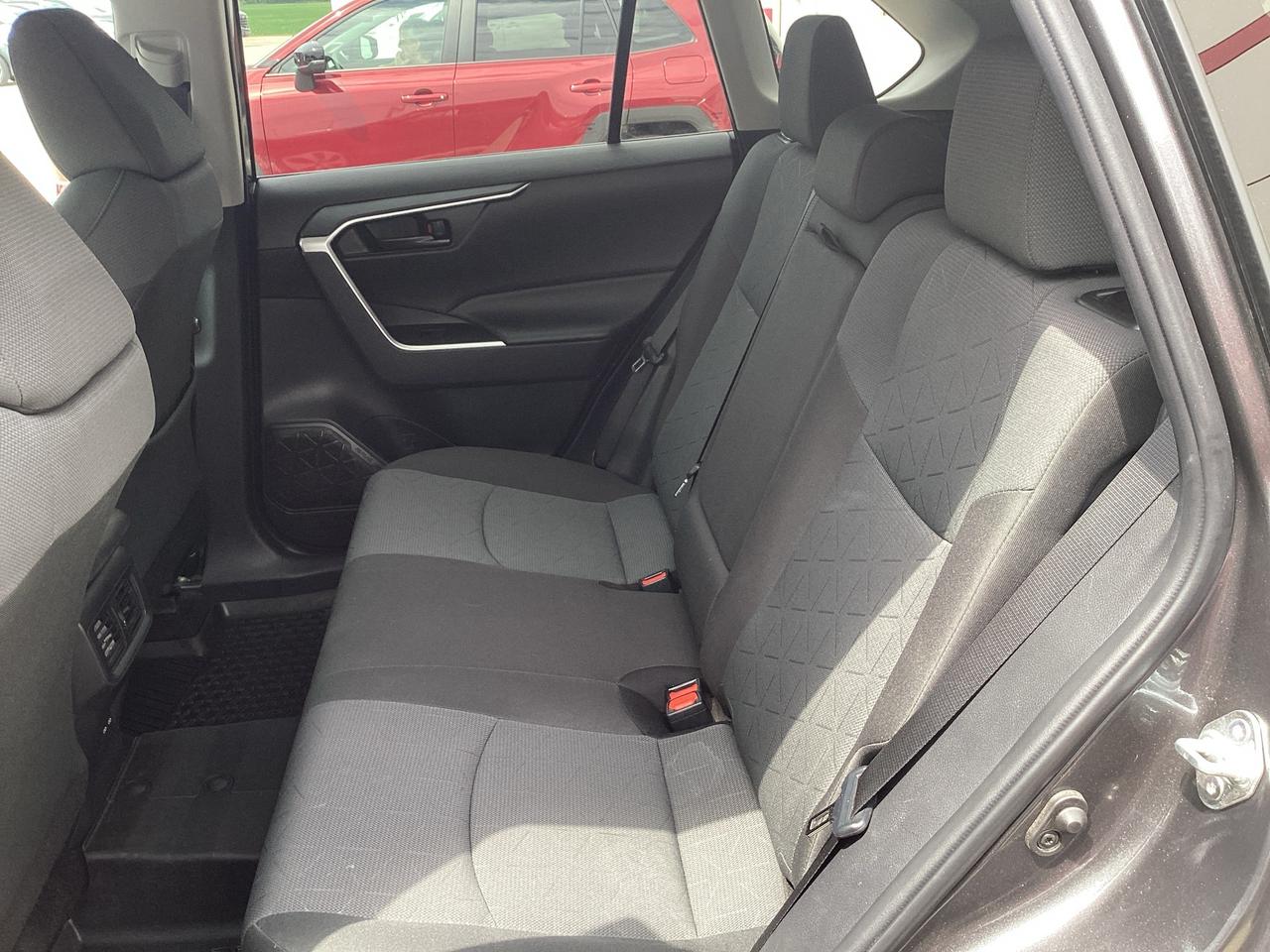 2024 Toyota RAV4 LE AWD Photo