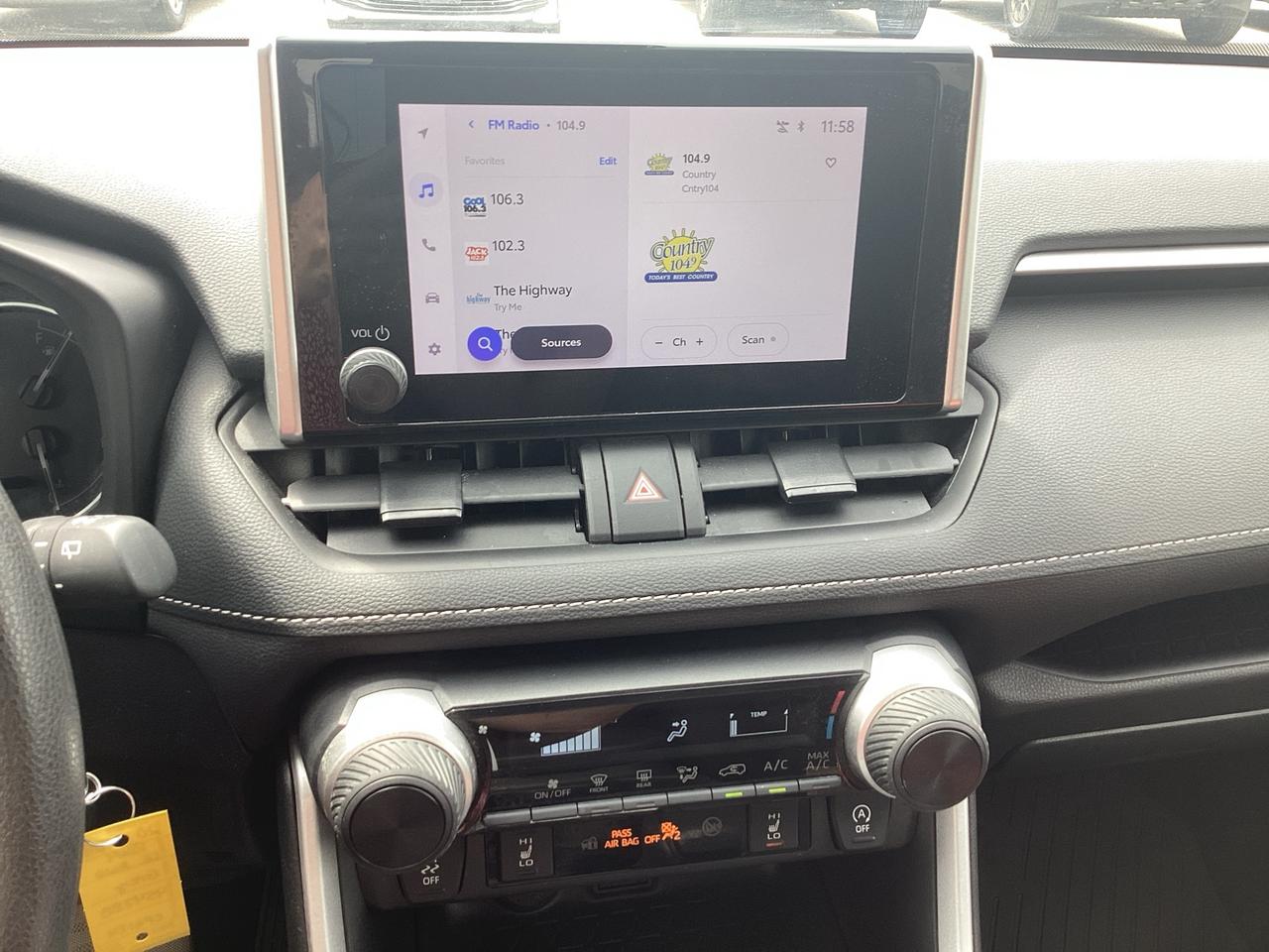 2024 Toyota RAV4 LE AWD Photo