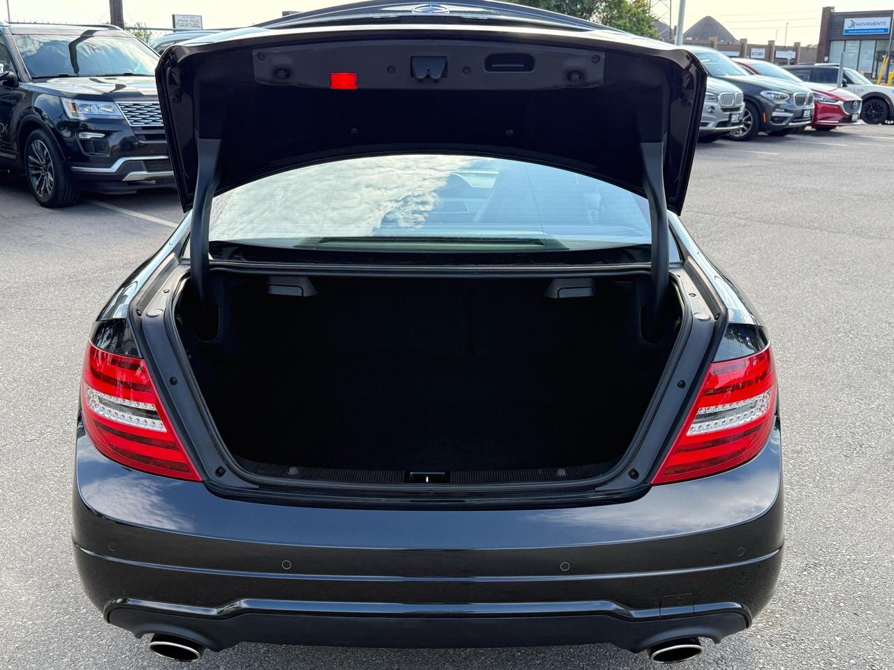 2012 Mercedes-Benz C-Class 2dr Cpe C 350 4MATIC  ACCIDENT FREE CERTIFIED MINT Photo