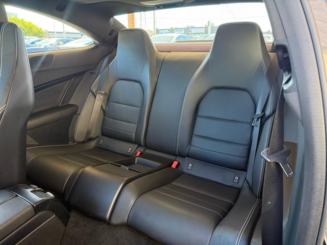 2012 Mercedes-Benz C-Class 2dr Cpe C 350 4MATIC  ACCIDENT FREE CERTIFIED MINT Photo