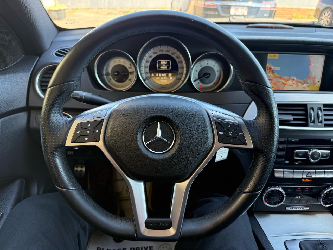 2012 Mercedes-Benz C-Class 2dr Cpe C 350 4MATIC  ACCIDENT FREE CERTIFIED MINT Photo