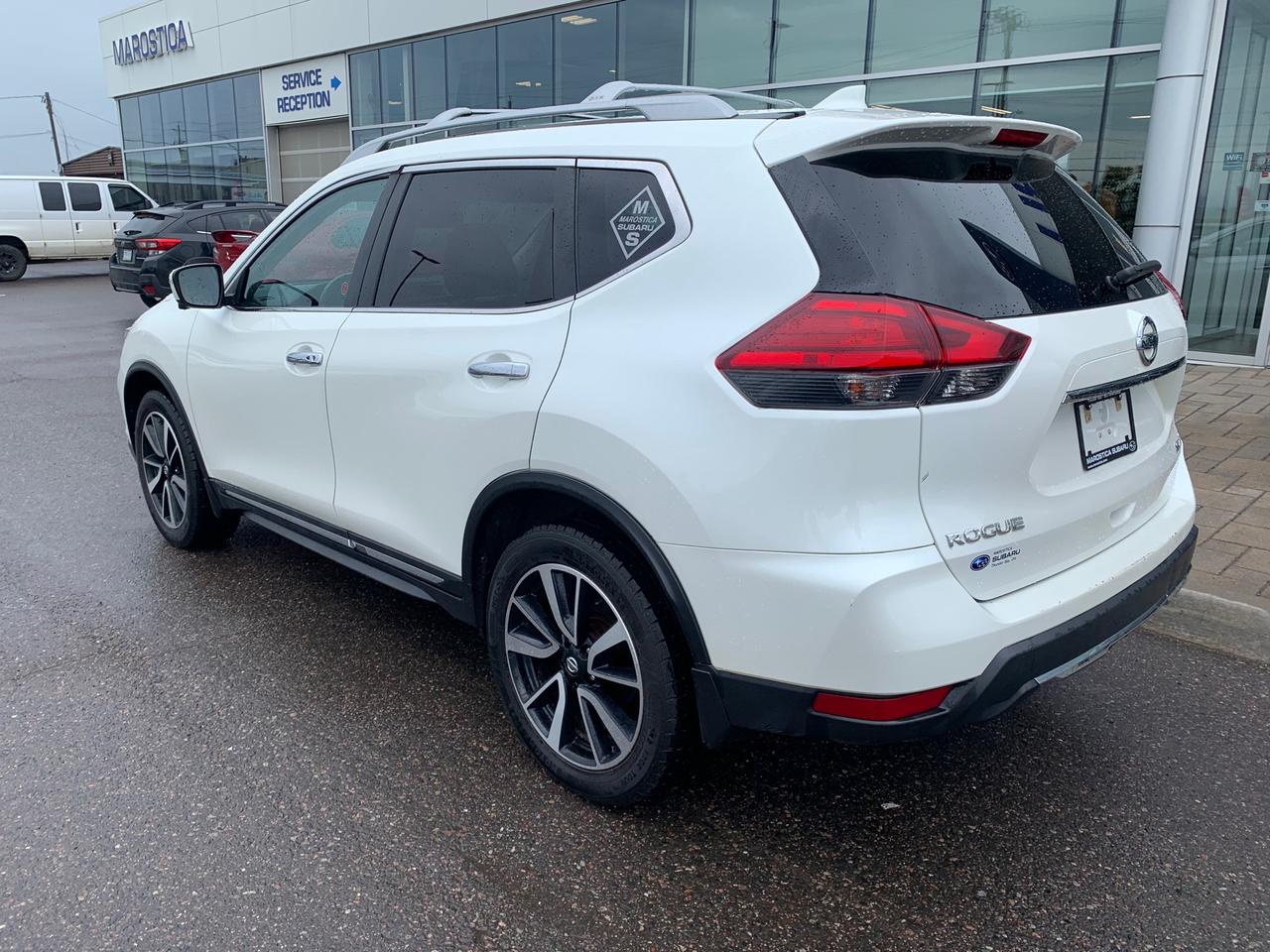 2017 Nissan Rogue SL Platinum 4dr All-wheel Drive Photo