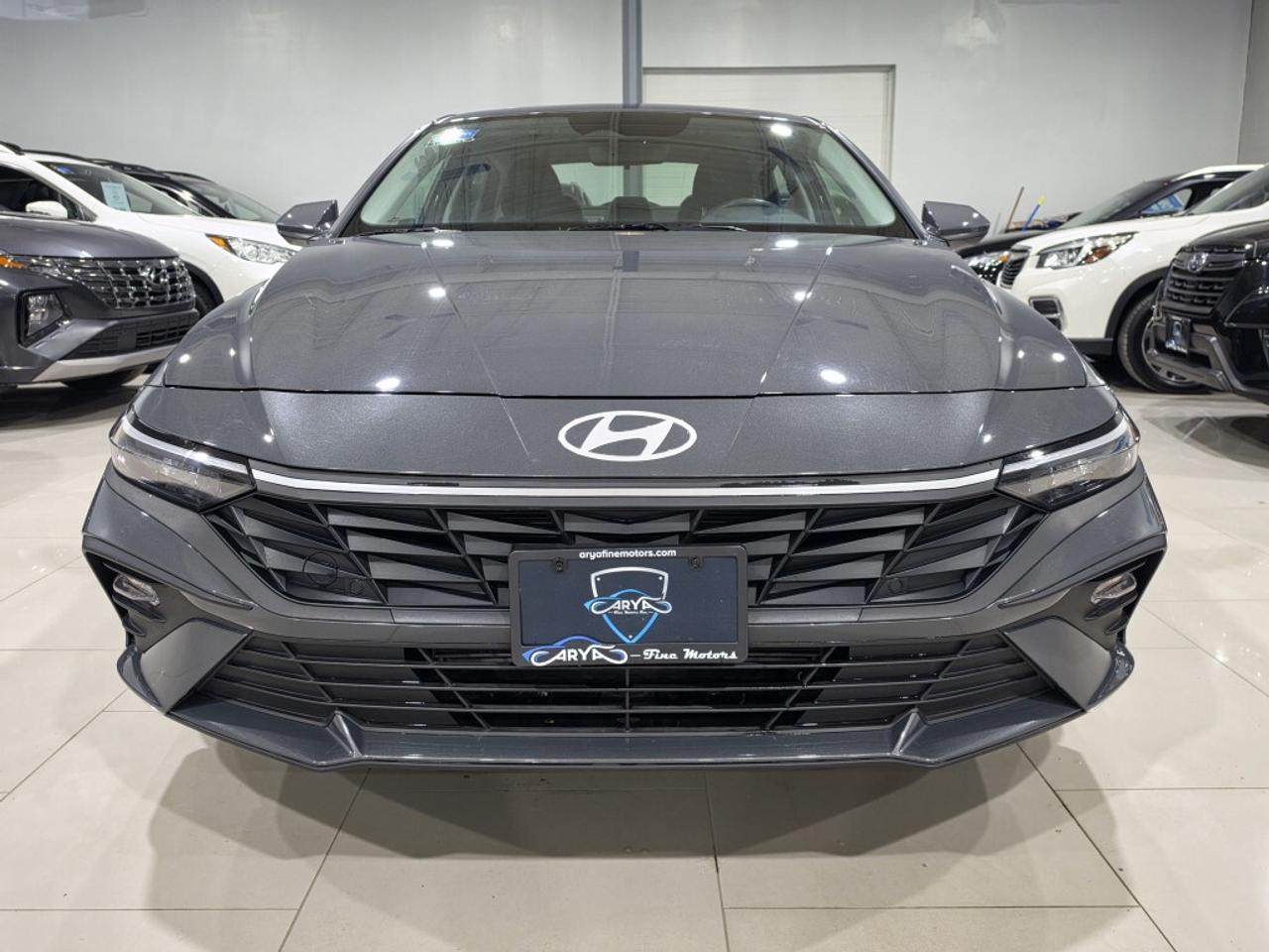 2025 Hyundai Elantra PREFERRED W/TECH NO ACCIDENT ONE OWNER ONTARIO VEH Photo2